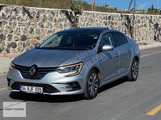 Hatasız Boyasız Megane 2023 Model Düşük KM Servis Bakımlı